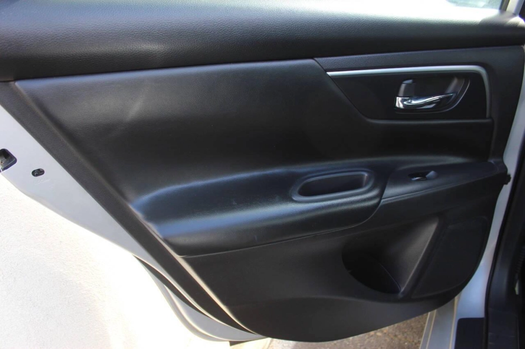 2015 Nissan Altima - 1N4AL3AP7FC473495 - Image #4